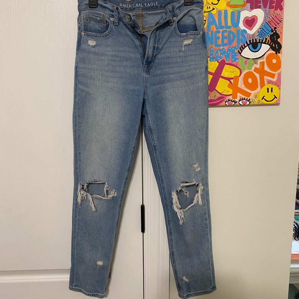 American Eagle mom jeans